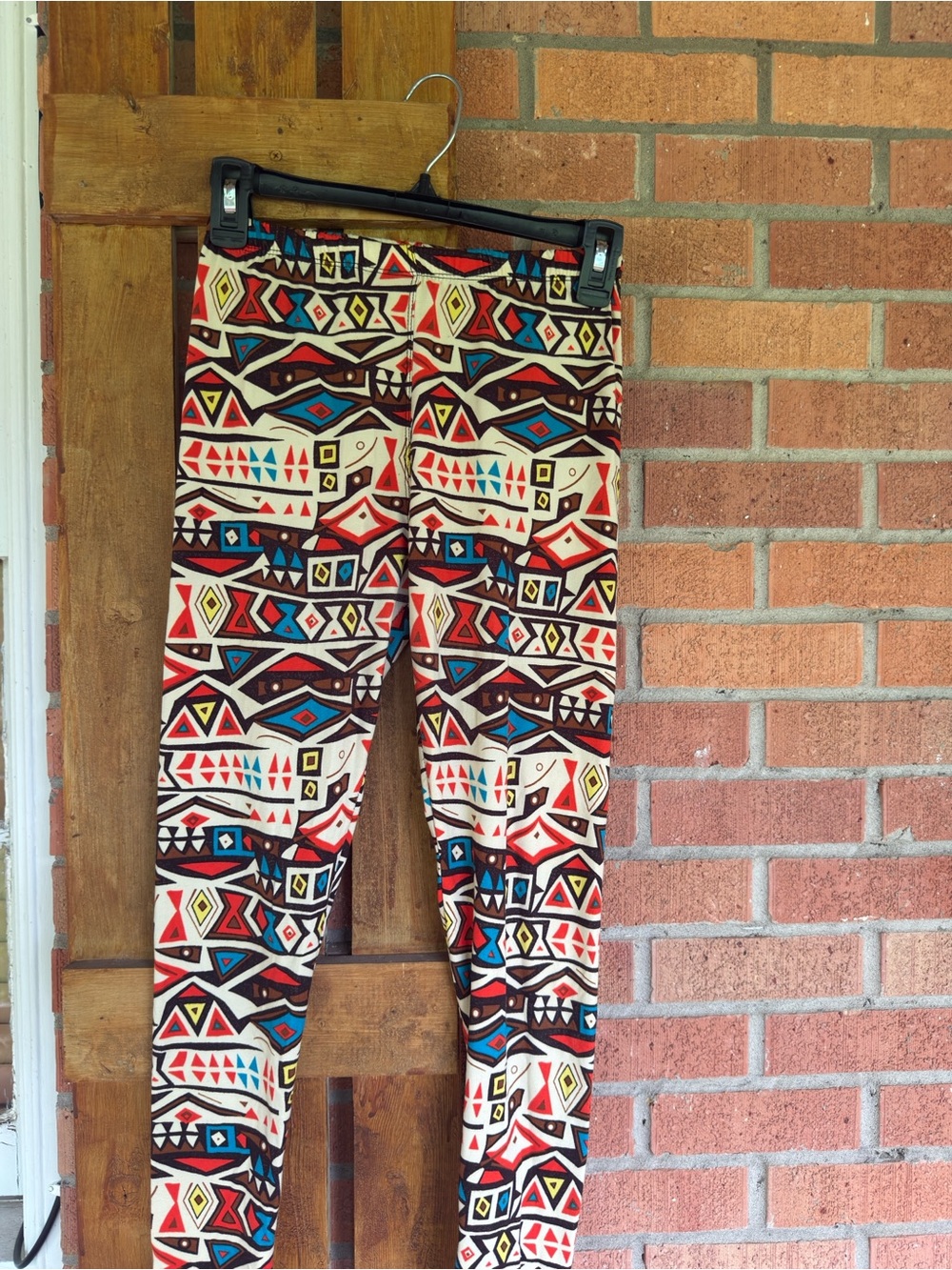 Womens Tribal Print Leggings - Multicolor